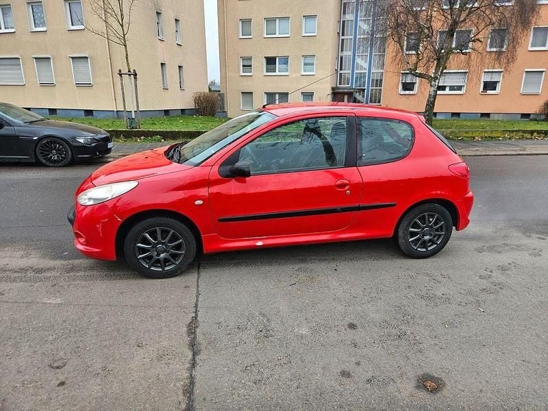 Gebraucht Peugeot 206+ 60 PS (44 kW) 2009 Rot Kleinwagen