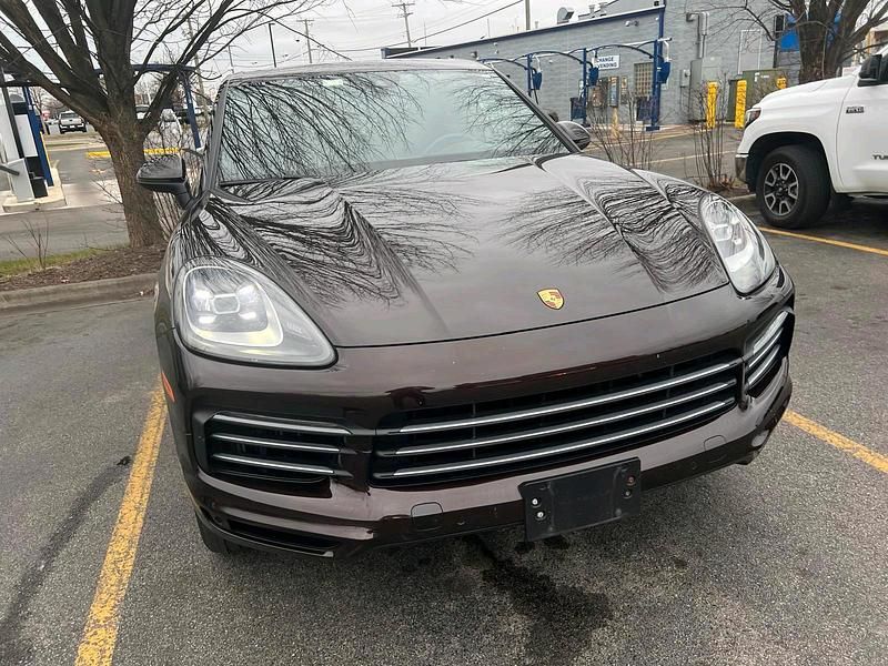 Andere farben Gebraucht 2019 Porsche Cayenne SUV | 45.000 € (Superpreis) - Bild 1/4