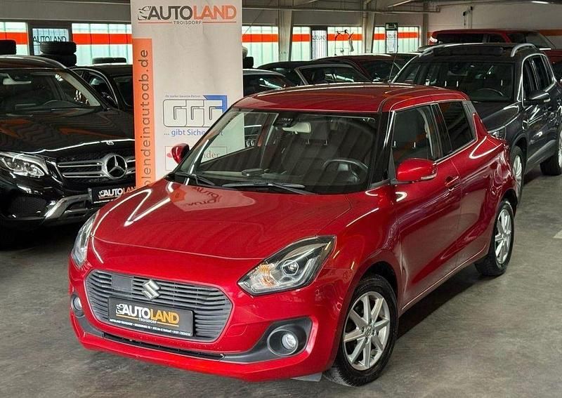 Gebraucht Suzuki Swift Comfort 111 PS (81 kW) 2017 Rot Limousine