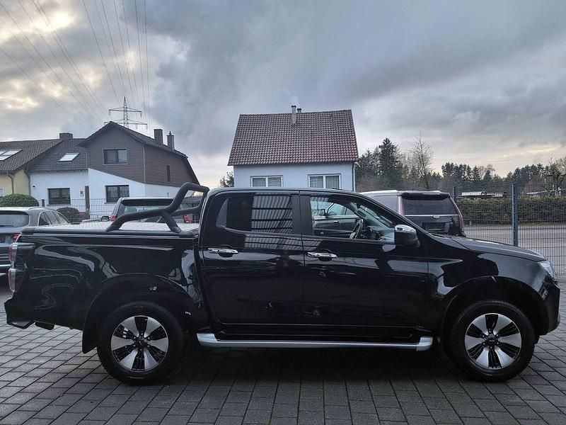 Schwarz Gebraucht 2021 Isuzu D-Max SUV | 31.900 € (Fairer Preis) - Bild 1/4