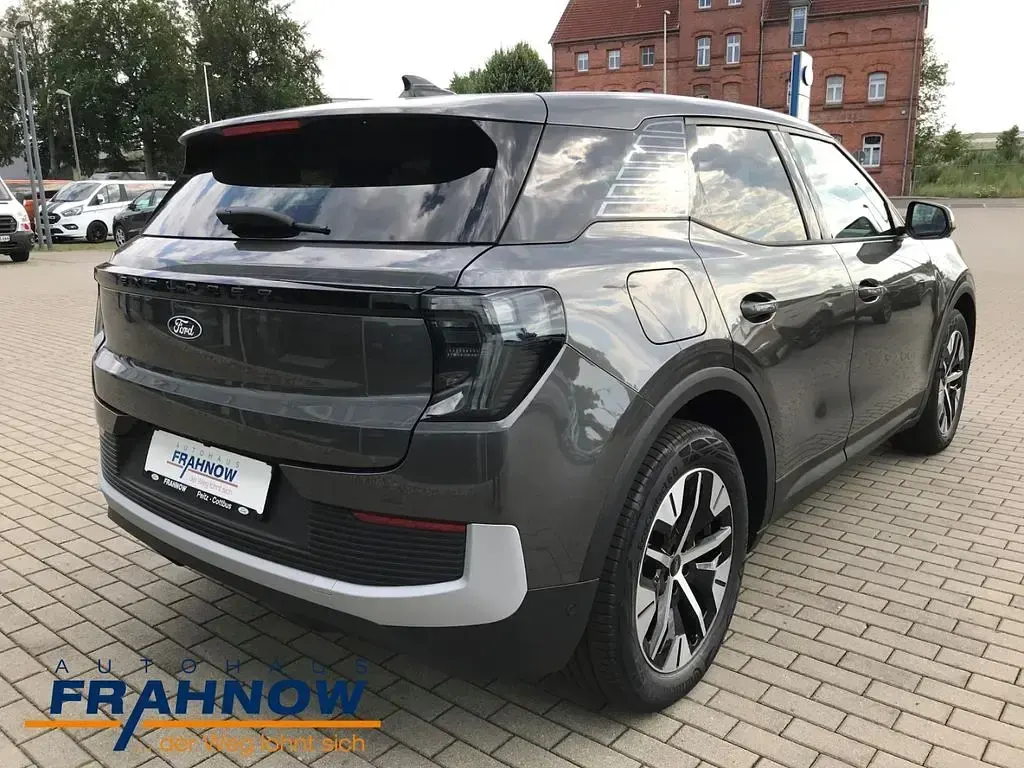Neu Ford Explorer Extended Range 88 kW (121 PS) 2026 Metallic) (grau SUV