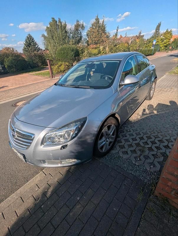 Silber Gebraucht 2009 Opel Insignia Limousine | 3.000 € - Bild 1/4