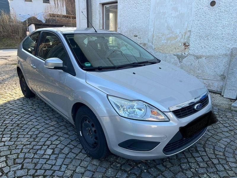 Gebraucht Ford Focus Style 80 PS (58 kW) 2008 Silber Limousine
