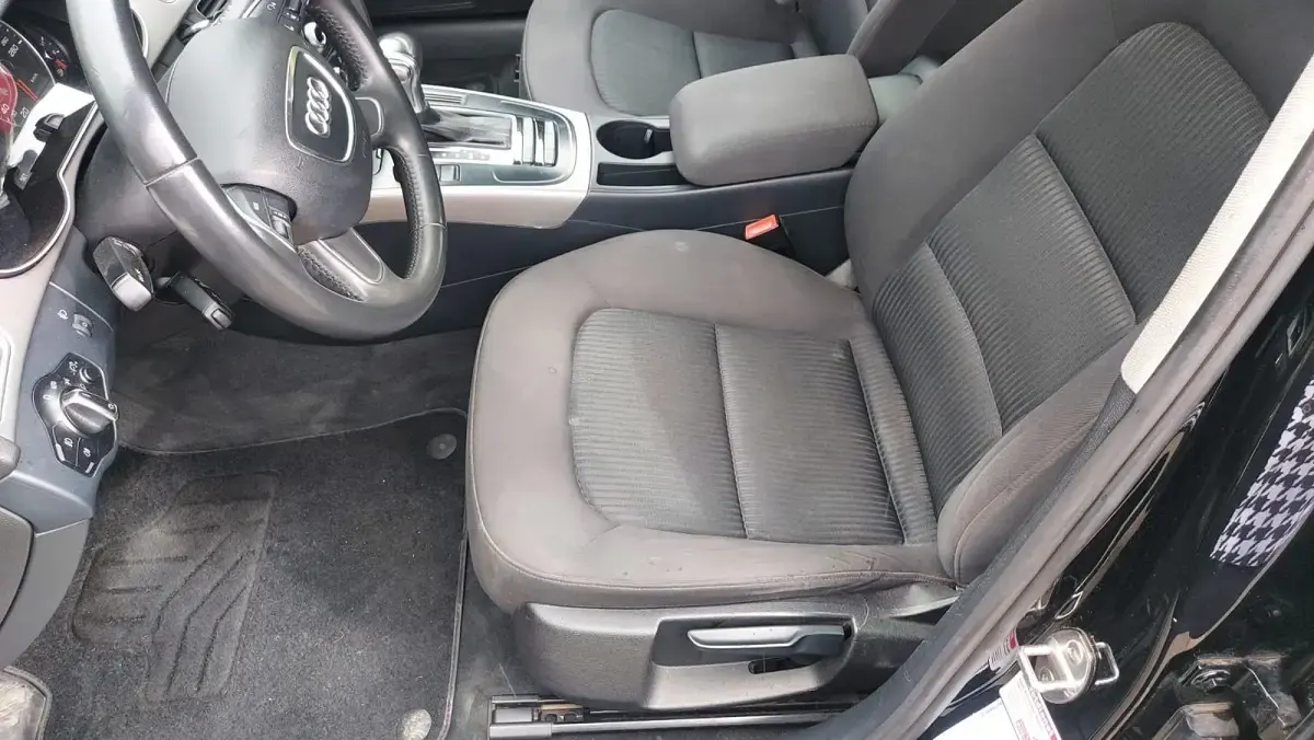 Gebraucht Audi A4 143 PS (105 kW) 2013 Schwarz Kombi