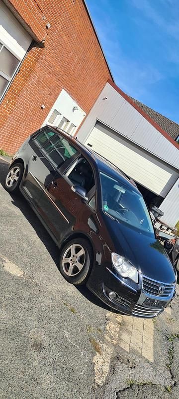 Schwarz Gebraucht 2007 VW Touran Highline Van / Kleinbus | 7.500 € - Bild 1/4