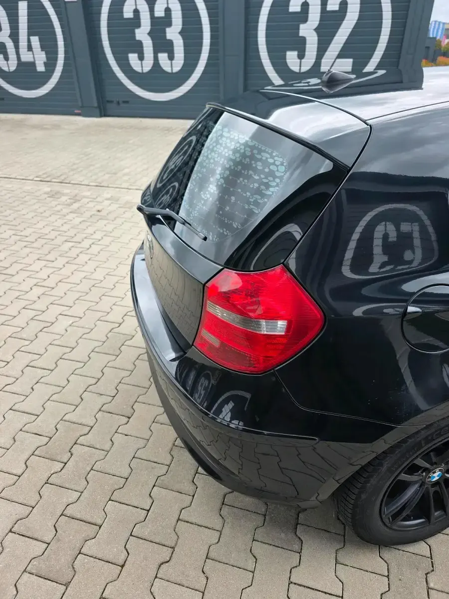 Gebraucht BMW 120 177 PS (130 kW) 2008 Schwarz Kleinwagen