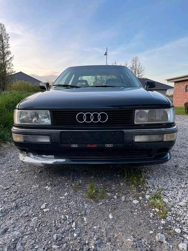 Gebraucht Audi 90 136 PS (100 kW) 1989 Schwarz Limousine