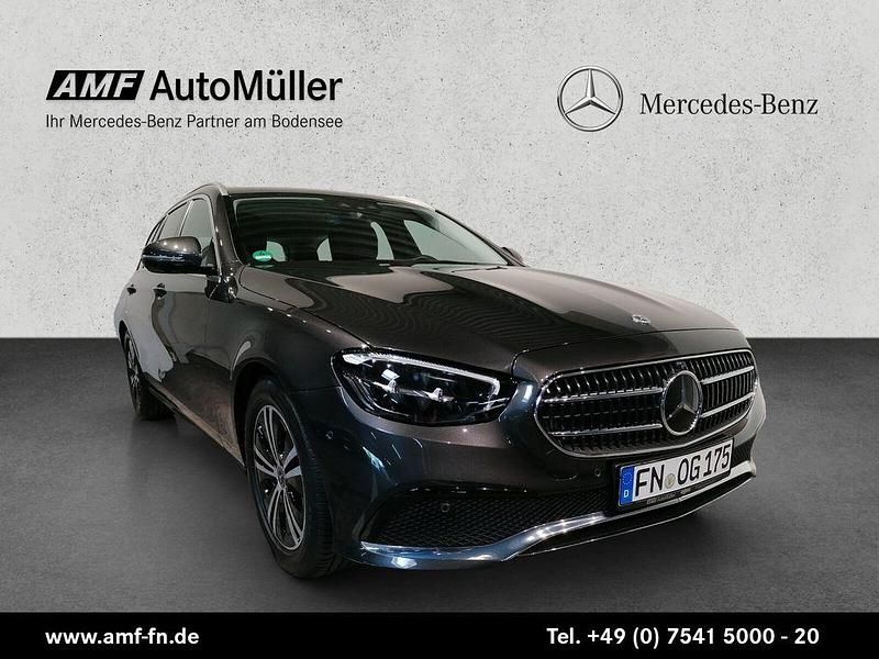 Gebraucht Mercedes E220 Avantgarde 200 PS (147 kW) 2023 Graphitgrau Kombi