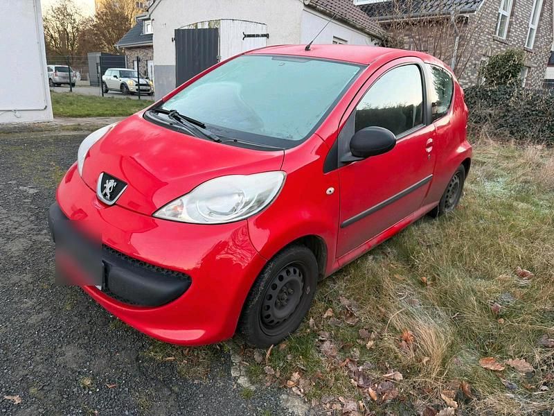 Rot Gebraucht 2007 Peugeot 107 Kleinwagen | 1.190 € (Guter Preis) - Bild 1/4