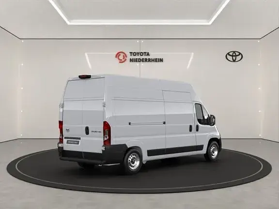 Gebraucht Toyota Proace 140 PS (102 kW) 2025 Icy white Van / Kleinbus