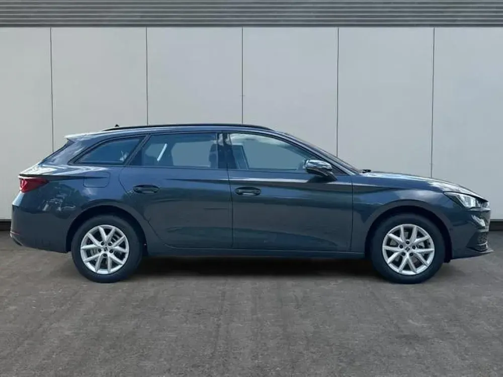 Nouvelle Seat Leon Style 150 ch (110 kW) 2025 Gris Break