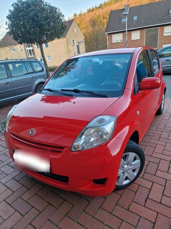 Rot Gebraucht 2009 Daihatsu Sirion Kleinwagen | 1.200 € (Superpreis) - Bild 1/4