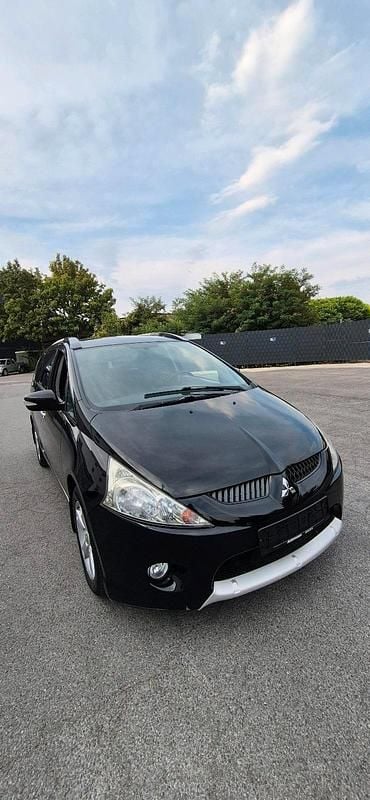 Schwarz Gebraucht 2009 Mitsubishi Grandis Van / Kleinbus | 2.999 € (Fairer Preis) - Bild 1/4