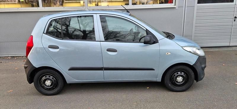 Gebraucht Hyundai i10 69 PS (50 kW) 2012 Andere farben Kleinwagen