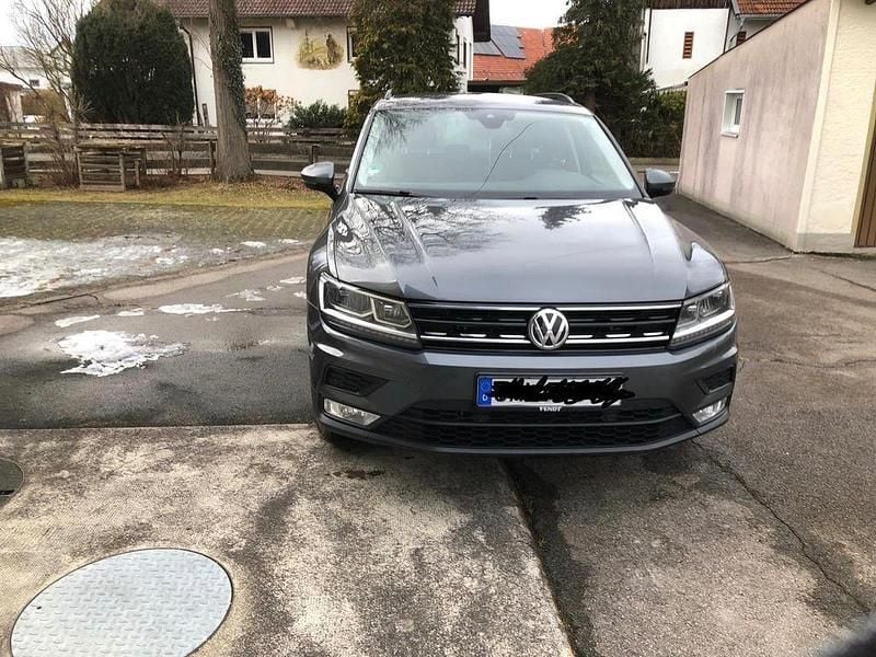 Gebraucht VW Tiguan Highline 179 PS (131 kW) 2016 Grau SUV