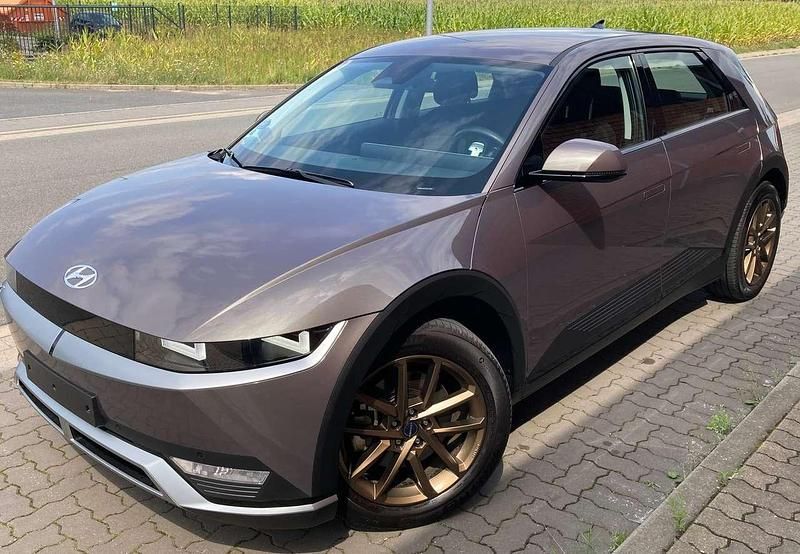 Grün Gebraucht 2022 Hyundai Ioniq 6 Dynamiq Limousine | 28.900 € (Fairer Preis) - Bild 1/4