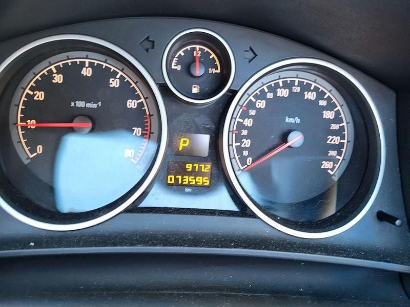 Gebraucht Opel Astra Cabriolet Cosmo 140 PS (102 kW) 2010 Silber Cabrio