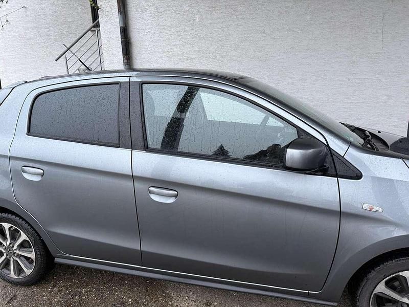 Gebraucht Mitsubishi Space Star Select+ 71 PS (52 kW) 2023 Grau Limousine