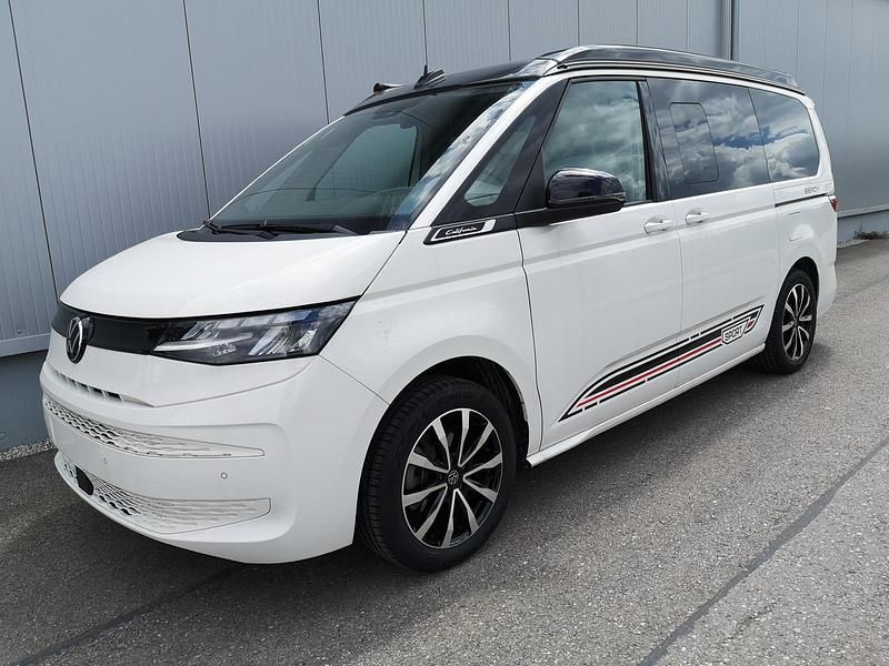 Candyweiß dach schwarz Neu 2024 VW T7 Edition Van | 58.995 € - Bild 1/4