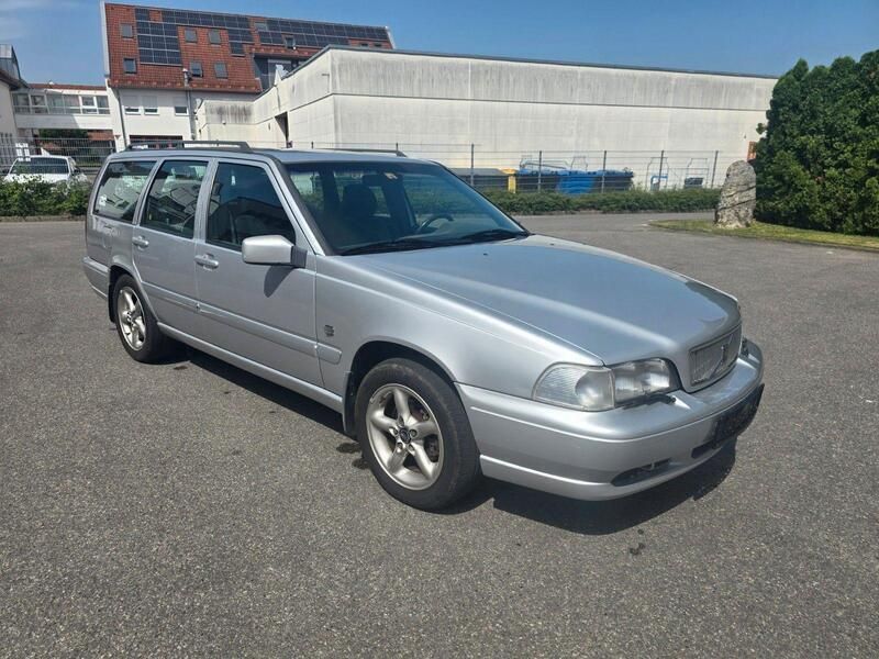 Gebraucht Volvo V70 193 PS (141 kW) 1998 Silber Kombi