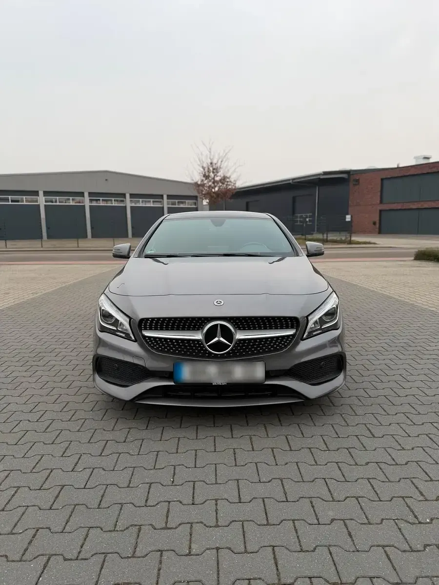 Gebraucht Mercedes CLA180 122 PS (89 kW) 2017 Grau Coupé