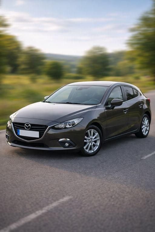 Gebraucht Mazda 3 Center-Line 120 PS (88 kW) 2015 Braun Limousine