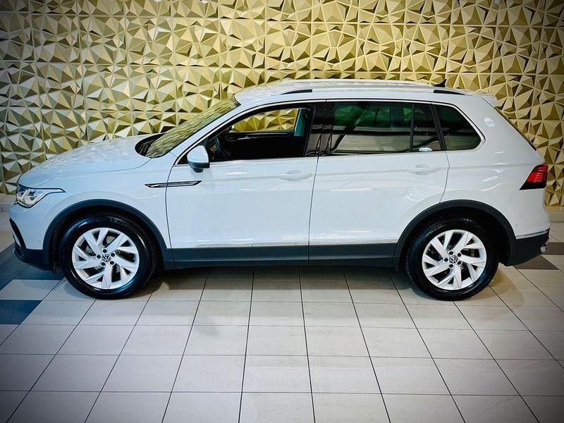 Gebraucht VW Tiguan Elegance 150 PS (110 kW) 2022 Weiß SUV