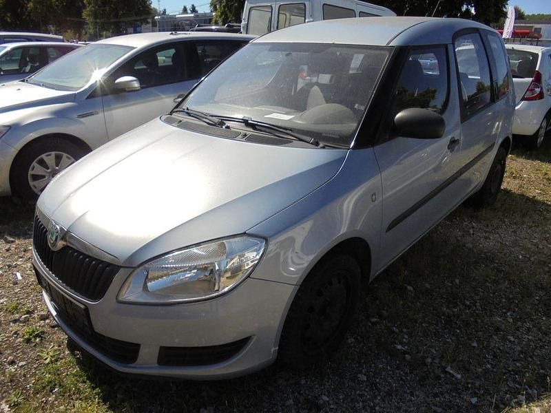 Blau Gebraucht 2010 Skoda Roomster Plus Edition Kombi | 1.500 € (Guter Preis) - Bild 1/4