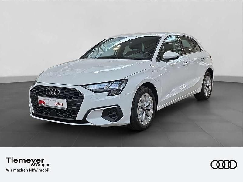 Ibisweiß Gebraucht 2023 Audi A3 e-tron Kleinwagen | 24.860 € (Fairer Preis) - Bild 1/4