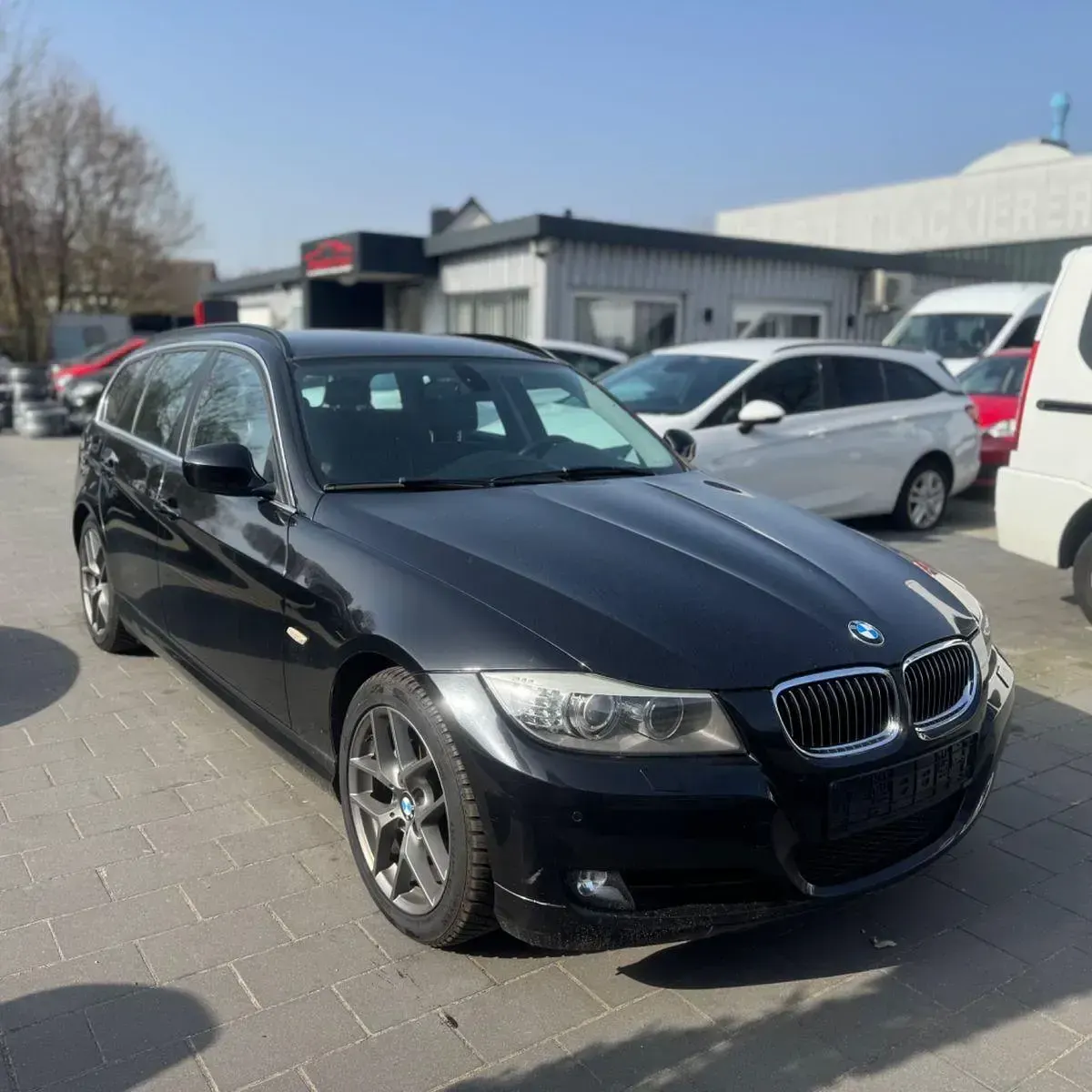 Gebraucht BMW 325 204 PS (150 kW) 2011 Schwarz Kombi