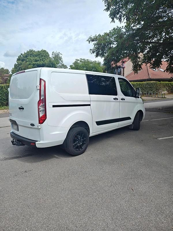 Gebraucht Ford Transit Custom 131 PS (96 kW) 2021 Weiß Van / Kleinbus