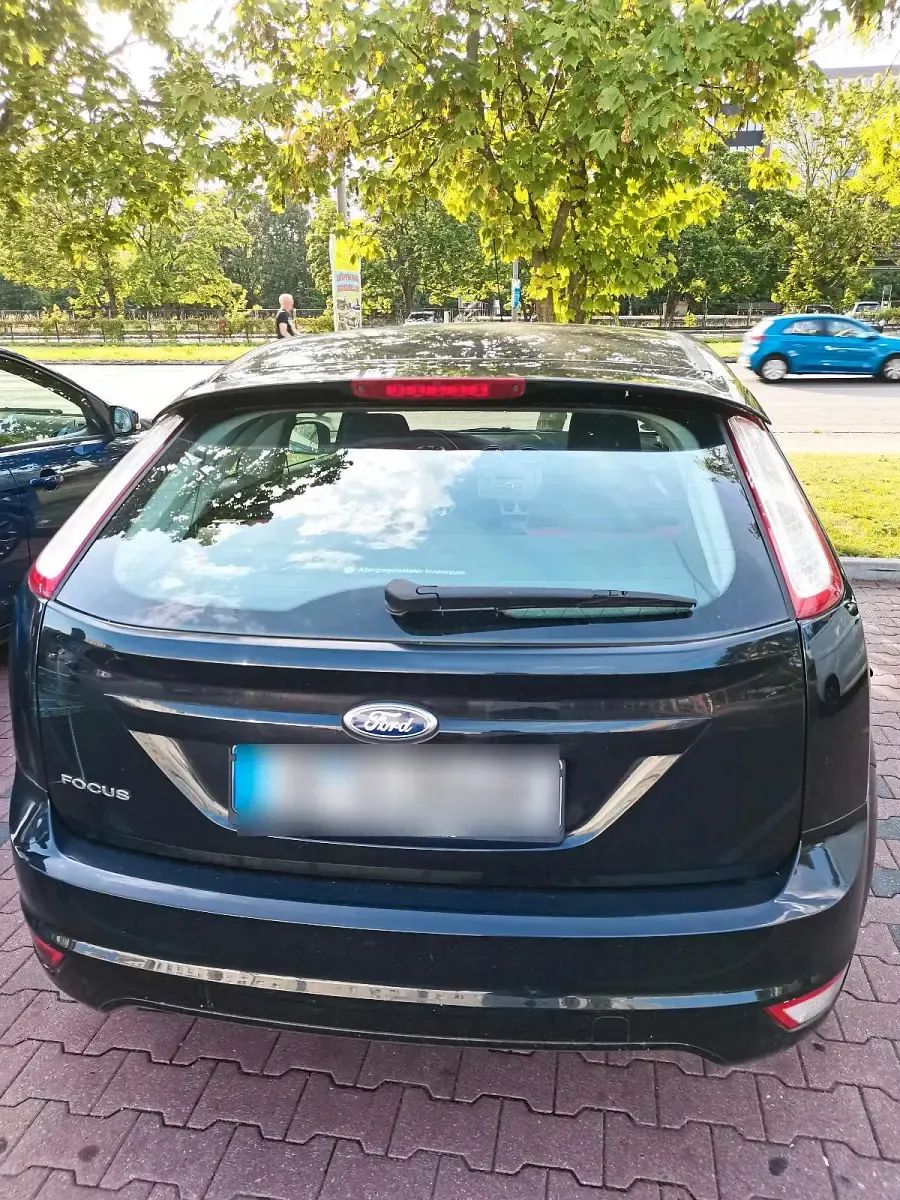 Gebraucht Ford Focus 116 PS (85 kW) 2009 Schwarz Coupé