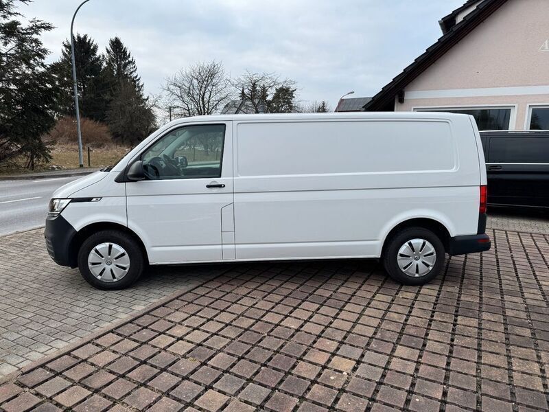 Gebraucht VW T6.1 150 PS (110 kW) 2021 Candyweiß Van