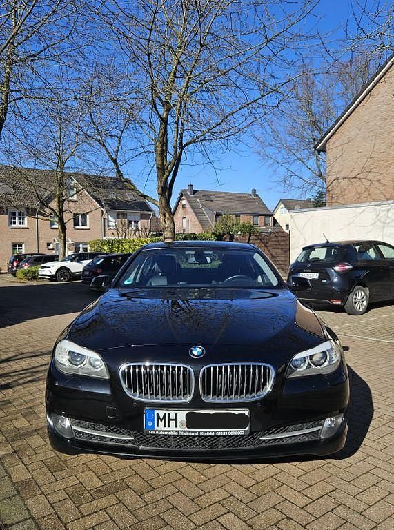 Gebraucht BMW 525 218 PS (160 kW) 2011 Schwarz Limousine