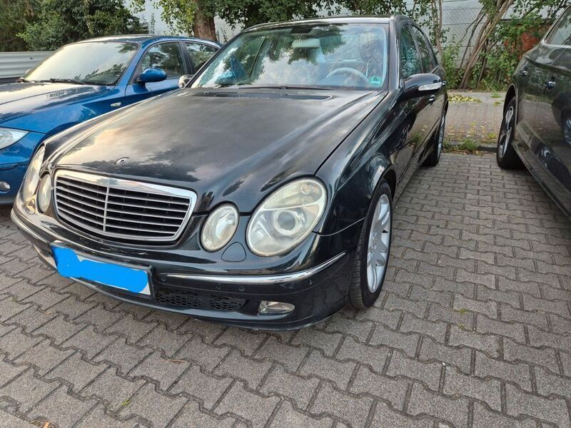 Gebraucht 2002 Mercedes E270 Avantgarde Limousine | 2.900 € (Superpreis) - Bild 1/4