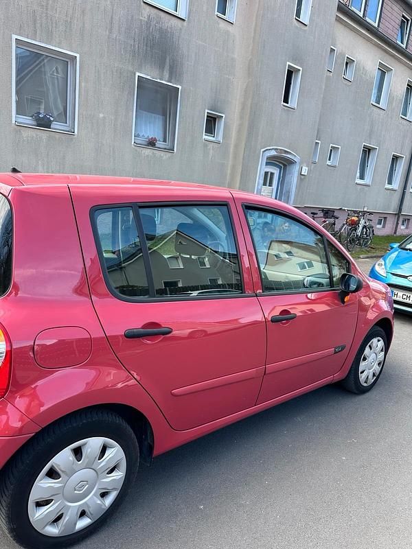 Second-hand Renault Modus 75 CP (55 kW) 2005 Roșu Monovolum