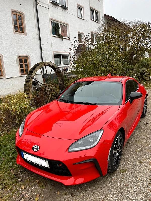 Gebraucht Toyota GR86 235 PS (172 kW) 2023 Rot Coupé