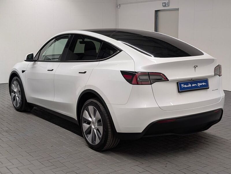 Gebraucht Tesla Model Y Long Range AWD 378 kW (514 PS) 2022 Weiß (pearlweissmet.) SUV
