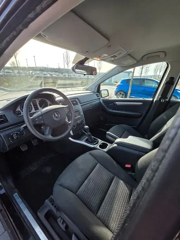 Gebraucht Mercedes B200 136 PS (100 kW) 2010 Schwarz Van / Kleinbus