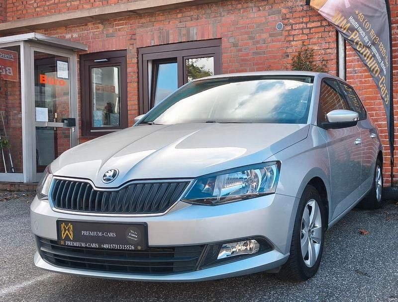 Gebraucht Skoda Fabia Ambition 90 PS (66 kW) 2016 Silber Kleinwagen