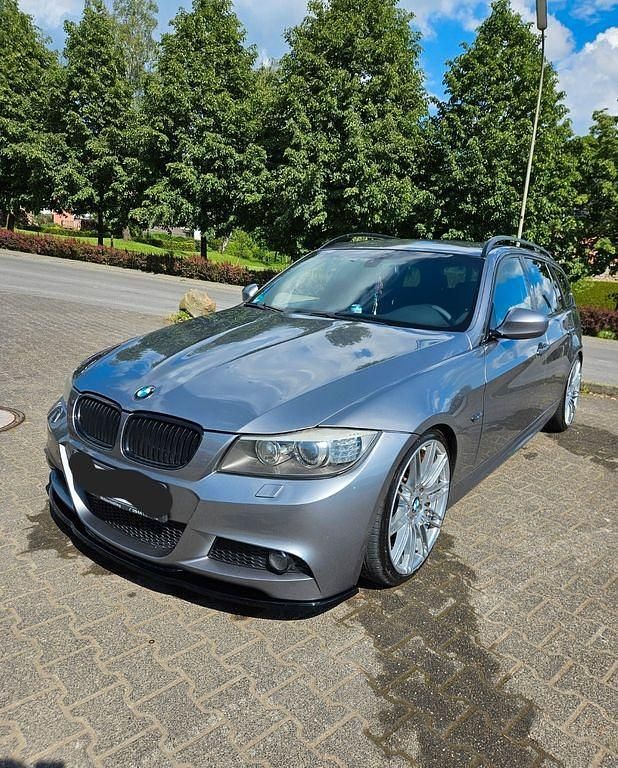 Gebraucht BMW 330 M Performance 245 PS (180 kW) 2009 Grau Kombi