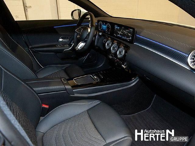 Neu Mercedes CLA200 163 PS (119 kW) 2025