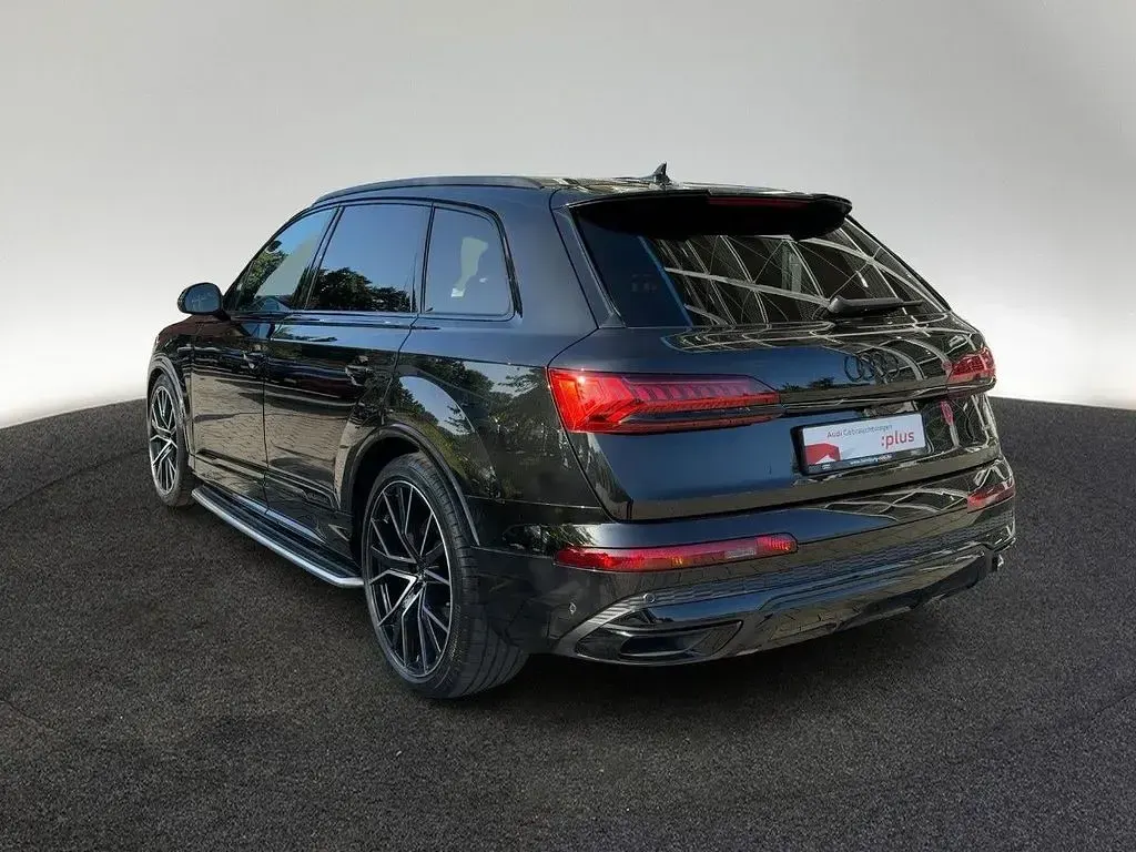 Gebraucht Audi Q7 Competition 340 PS (250 kW) 2023 Mythosschwarz metallic SUV
