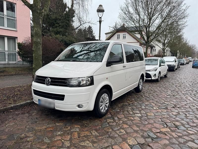 Second-hand VW T5 Startline 84 CP (61 kW) 2012 Alb Van