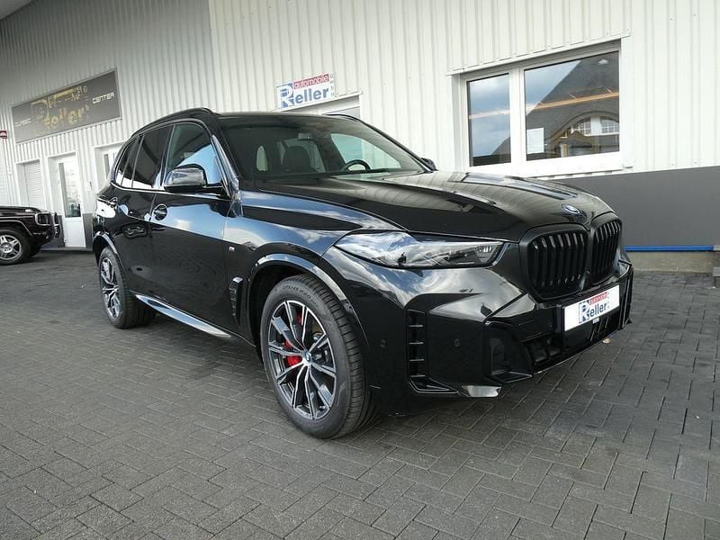 Schwarz Gebraucht 2024 BMW X5 M Sport SUV | 87.490 € (Superpreis) - Bild 1/4