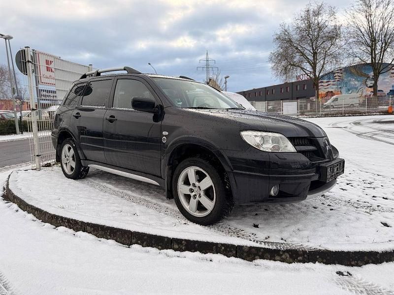 Gebraucht Mitsubishi Outlander Intense 160 PS (117 kW) 2005 Schwarz SUV
