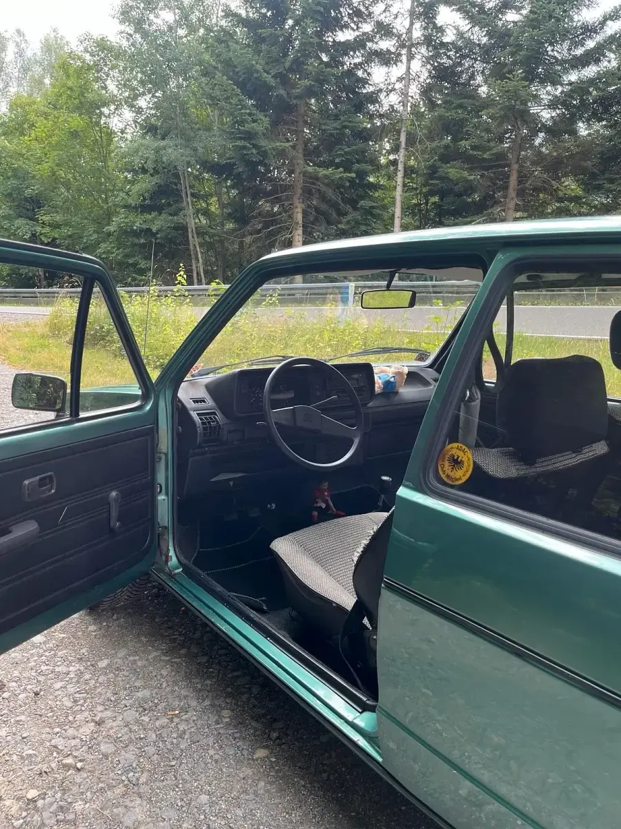 Gebraucht VW Golf I 54 PS (39 kW) 1982 Grün Kleinwagen