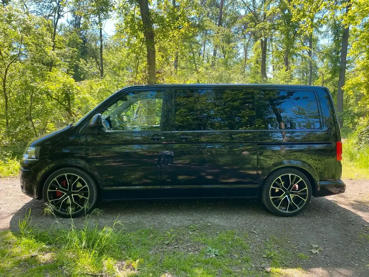 Używany VW T5 179 KM (131 kW) 2014 Czarny Van