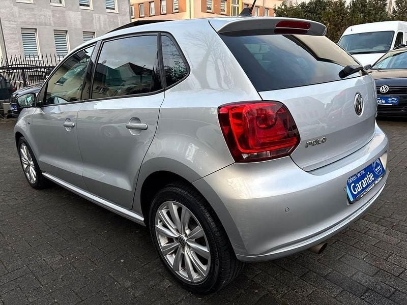 Gebraucht VW Polo Match 90 PS (66 kW) 2013 Reflexsilbermetallic Kleinwagen