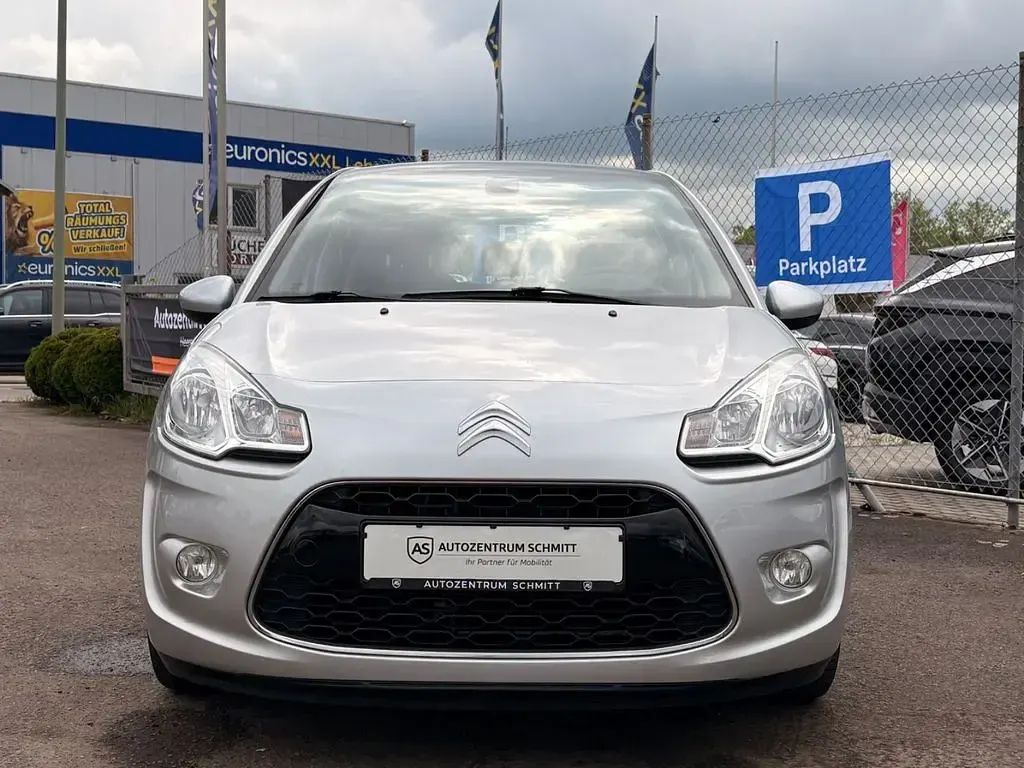 Usado Citroën C3 Exclusive 120 CV (88 kW) 2012 Plateado Berlina